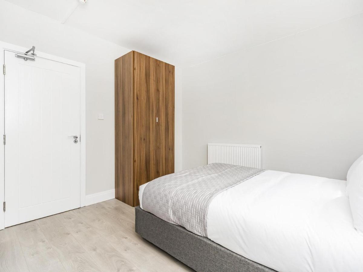 The Westerly London Ngoại thất bức ảnh