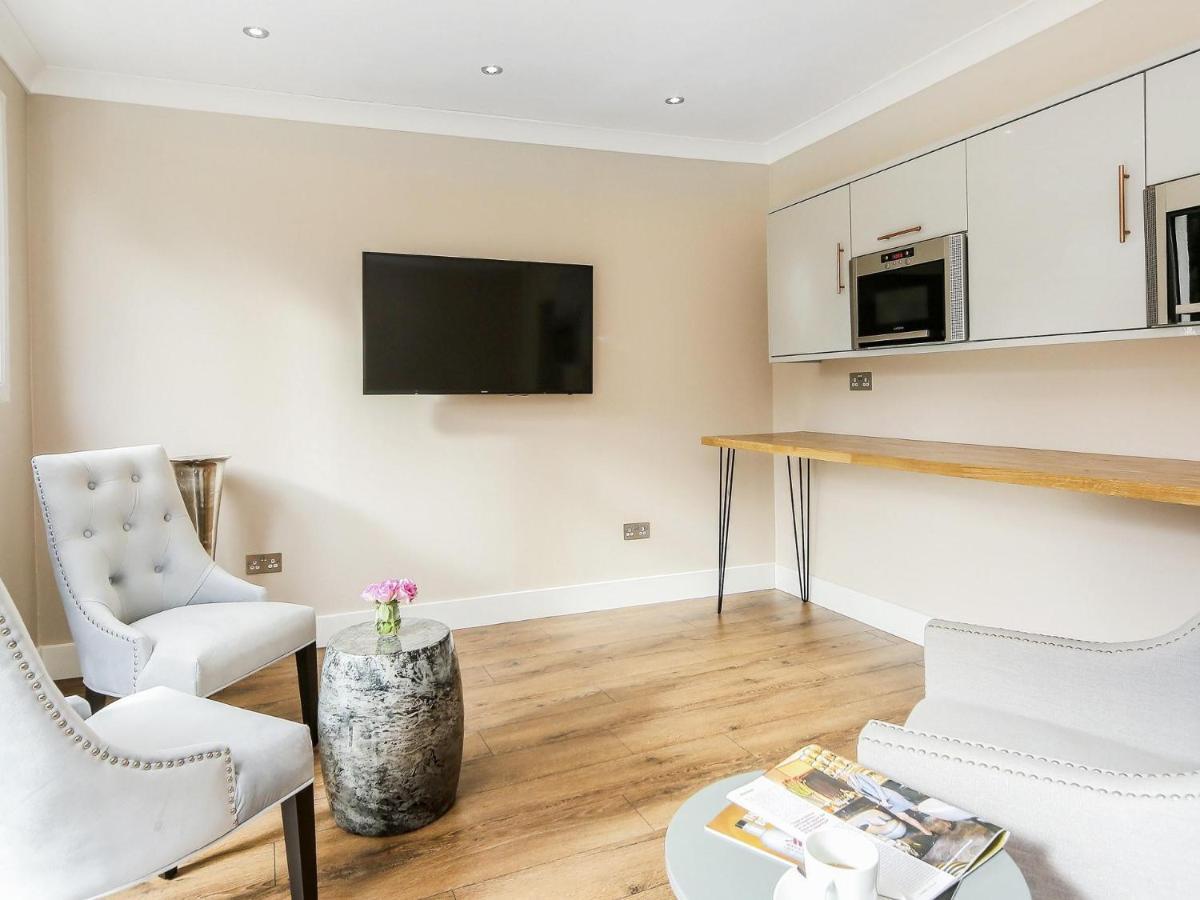 The Westerly London Ngoại thất bức ảnh